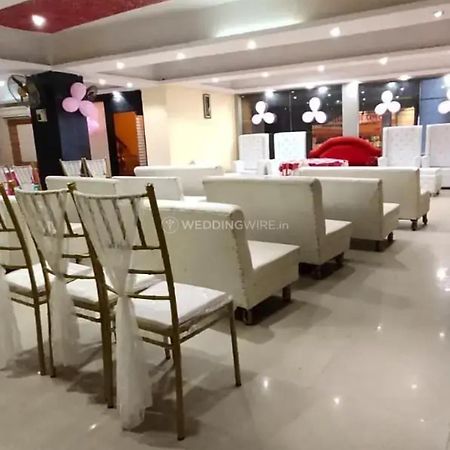 New Kumar Hotel & Banquet Лакхнау Екстер'єр фото
